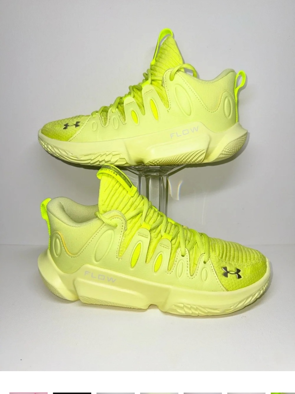 Under Armour women size 8 Neon Yellow Flow Athletic Shoes
